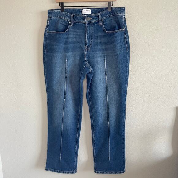Lane Bryant Mid-Rise Relaxed Straight Jeans Seam Detail Magic Waistband Size 14 - Picture 1 of 5